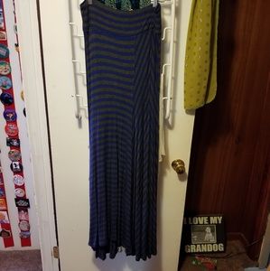 Ladies maxi skirt
